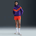 ★ Nike★ Sportswear Windrunner Mid Rise 2 Inch Woven Short Nike Women's Sportswear Windrunner Woven Mid Rise Shorts 2